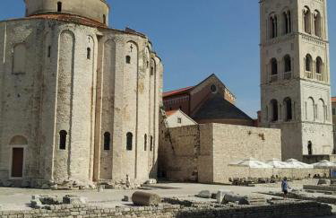 Gloria Ivana - Foto 4