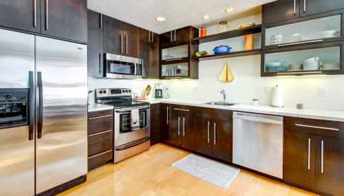 Lakefront Walker Home with Boat Dock and Lift! - Foto 2