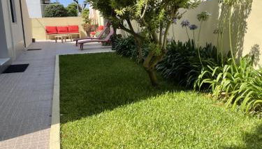 Albina's Guest House, em Leça, a 500m da praia - Photo 4, Garden