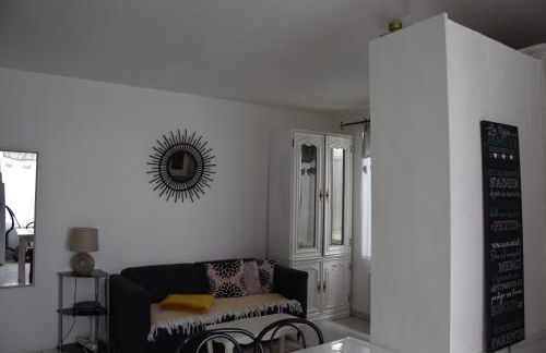 Studio évasion campagnarde avec jardin et parking, proche de Eurexpo et GroupamaStadium - Foto 21