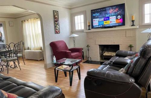 2 BR Apt near Great Lakes Naval Base and 6 Flags - Foto 1