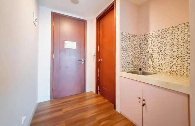 Comfort Studio (No Kitchen) At Mataram City Apartment - Photo 5