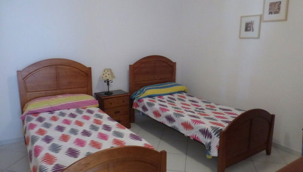 Apartment In Complex Don Paco - On Front Line Of The Beach - Foto 5, Habitación