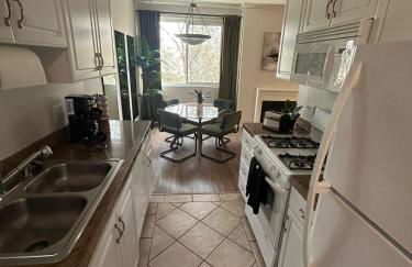 Beverly Hills Midle City 1 br Apt with Parking 202 - Photo 27