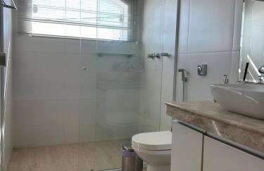 Mansão Casa Blanca em São Roque c/ 5 vagas garagem - Foto 64