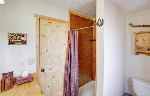 Roberts Home with Western Decor and Mountain Views! - Foto 19