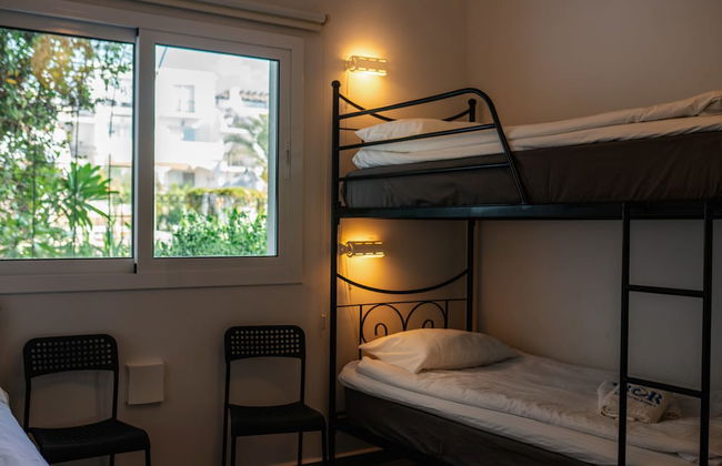 Sunny and Family Friendly Apartment Directly at the Pool - Foto 10