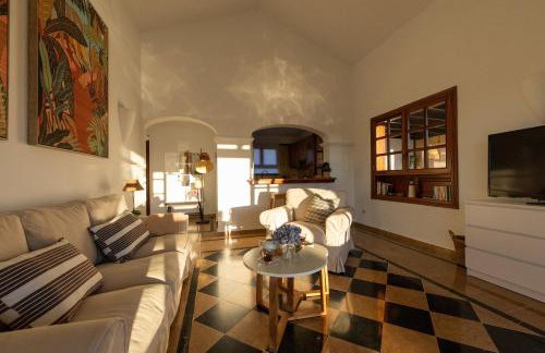 Villa Mo Luxury Heated Pool - Photo 11