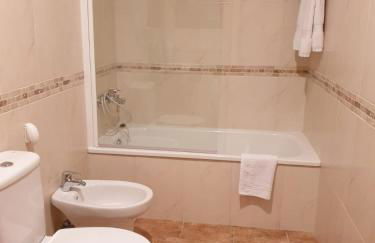 Los Guijos - Photo 10