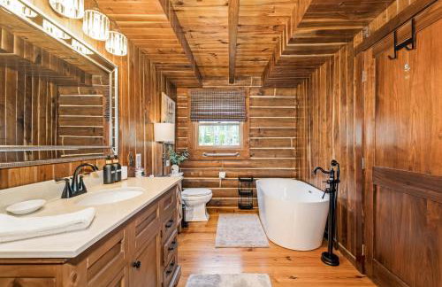 3BR Luxury Log Cabin Near Franklin - Foto 31