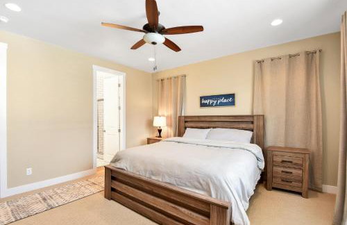 Windtree Retreat Hot Tub Pet-Friendly Fire Pit Near Downtown - Foto 11