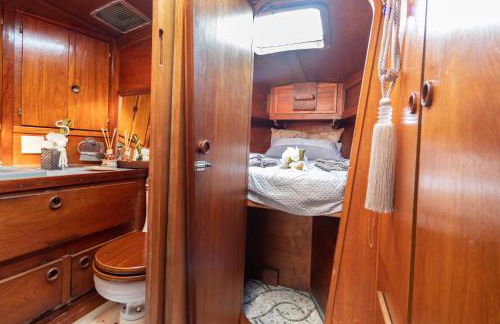 Quo Vadis Yacht in Bisceglie Harbor - Foto 12