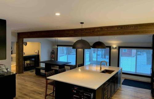 Spacious St Croix River Home with Private Beach - Foto 42