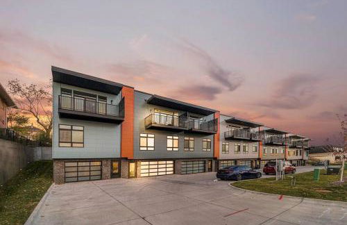 Luxurious Midtown Retreat with Elevator Access - Foto 54