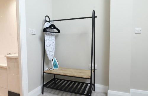 St George's Quarter Stay - Modern City Centre Duplex - Perfect for Business & Leisure - FREE PARKING - WiFi Included - Close to transport links - Foto 27