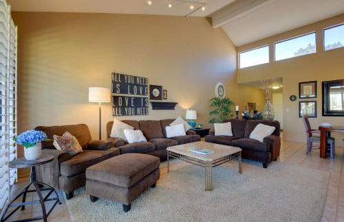 Golf Resort Getaway with Pool Access in Palm Desert - Foto 6