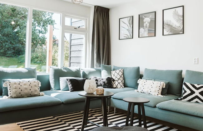 Modern Holiday Home With Spacious Garden and Terrace Suitable for 5 People - Foto 11