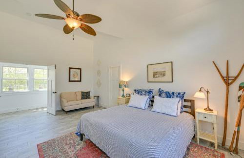 Distinctive Hamptons Home with Pool Near Bay, Ocean - Foto 13