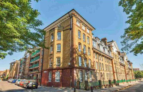 Two Bedroom Riverside Apartment in Rotherhithe Village - Foto 4