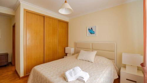 Remédios Apartment - Foto 1, towels, wardrobe