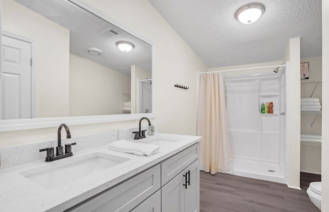 Relaxing 4br Hideaway In Groveland 4 Bedroom Cottage by RedAwning - Foto 19