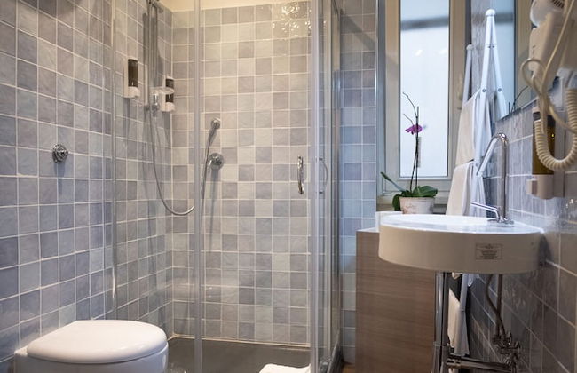 Boutique Stop and Sea Guesthouse - Photo 30