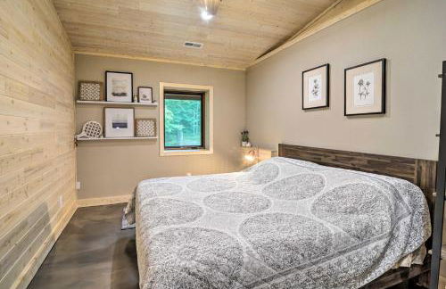 Modern Arcadia Farmhouse on 80 Acres with Fire Pit! - Foto 15