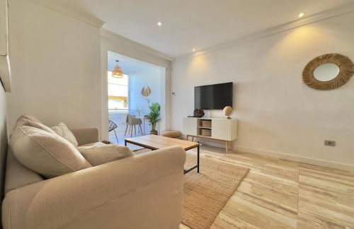 Casa Elsa with Free Parking - Photo 12