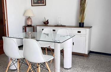 Ap NURIMAR 2 con Aire Acondicionado en Centro del Pueblo - Foto 1