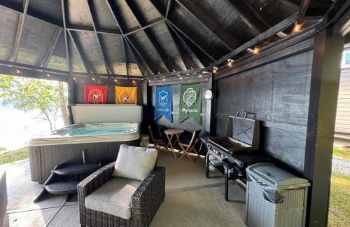 Hagrid's Hut - Harry Potter Riverfront Experience - Foto 9