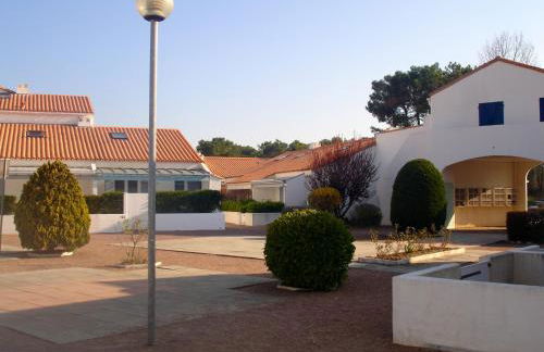 Maison accueillante à Saint-Jean-de-Monts avec terrasse - Foto 1