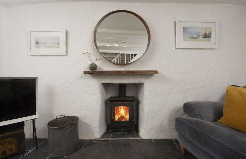 Piskey Cottage, Mousehole - Close to Harbourside - Free WiFi - Free Parking - Photo 15