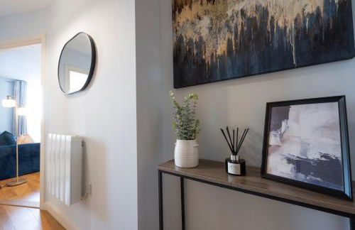 1BR - Stunning 5th-Flr Views - Sleeps 4 - Parking - Foto 28