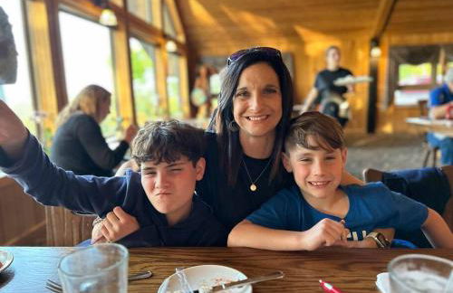 Cozy Indian Lake Chalet on Golf Course with Arcade/Gameroom - Foto 35