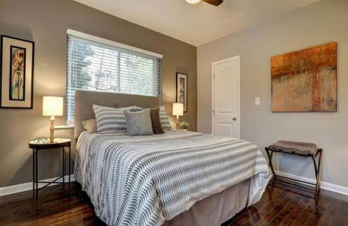 Two Comfy Condos Near City Center OTR UC Zoo - Foto 15