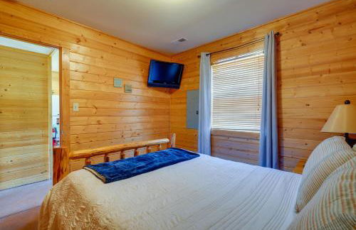 Lakefront Vacation Rental with Patio and Grill! - Foto 15