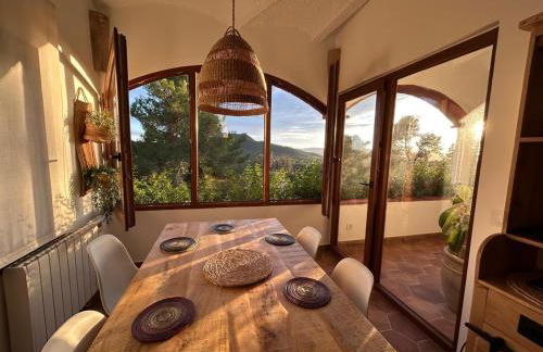 PRAGA 2 - Encantadora casa con piscina y vistas al bosque! - Foto 1