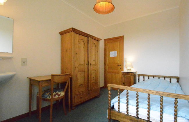 Spacious Villa Near Lesse - Photo 8