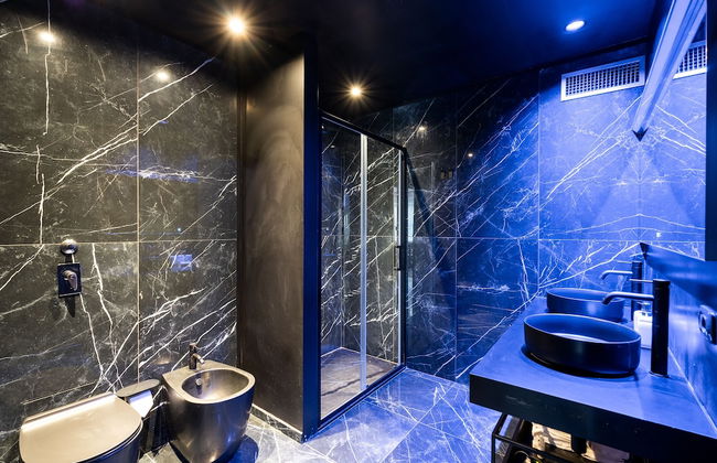 The King Of Milan - Foto 13