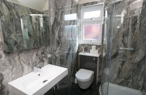 The Cottage on the Beach - Sleeps 7 - Large Garden - Foto 36