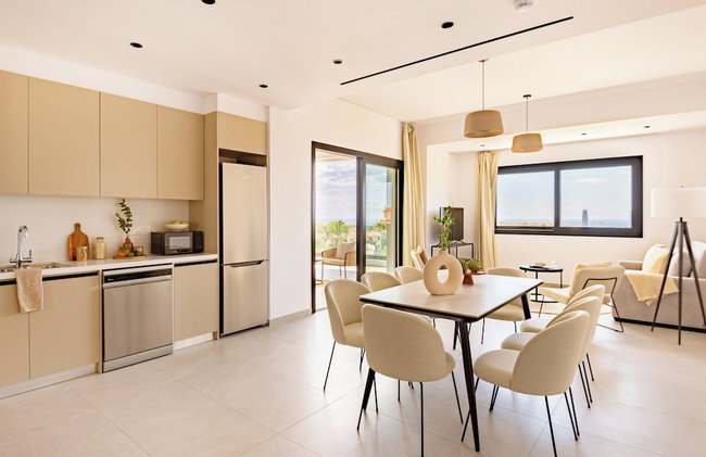 Sanders Eduardovich Limassol - Photo 48