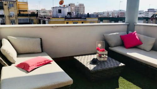 Precioso y moderno ático duplex de 2 habitaciones en Sevilla para 2 ó 3 personas con Jacuzzi - Foto 5