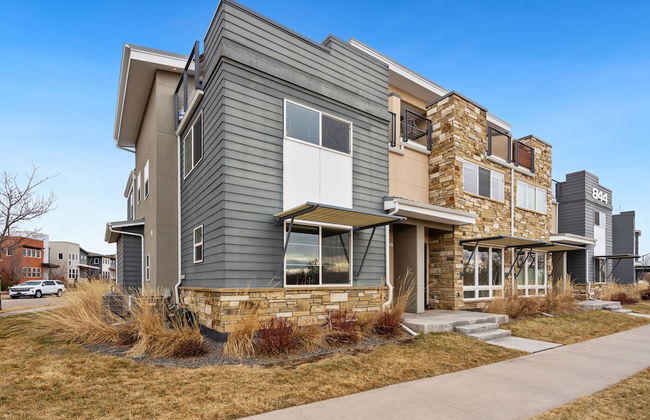 Elegant Oasis - Fireplaces, King Beds, Mtn Views! - Foto 39