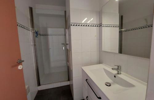 Charmant T2 avec piscine à 2 min de la plage - FR-1-239-1104 - Foto 13