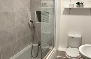 YBC Court, Aldershot - Foto 39