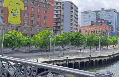 Apartamento en el centro con garaje directo. - Foto 20