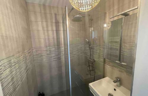 T2 Neuf en plein cœur de Rennes au bord de la vilaine - Foto 7