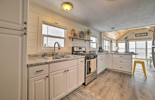 Charming Modern Cottage on Houghton Lake! - Photo 11