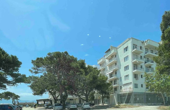 Seaview Apartments Rental Vlore - Photo 18
