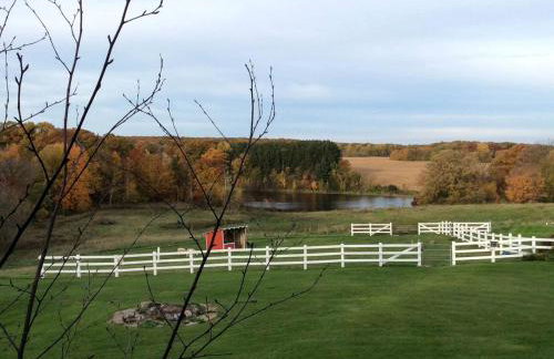 Family-Friendly Historic Barn Rental on Hobby Farm near Frederic, Wisconsin - Foto 40